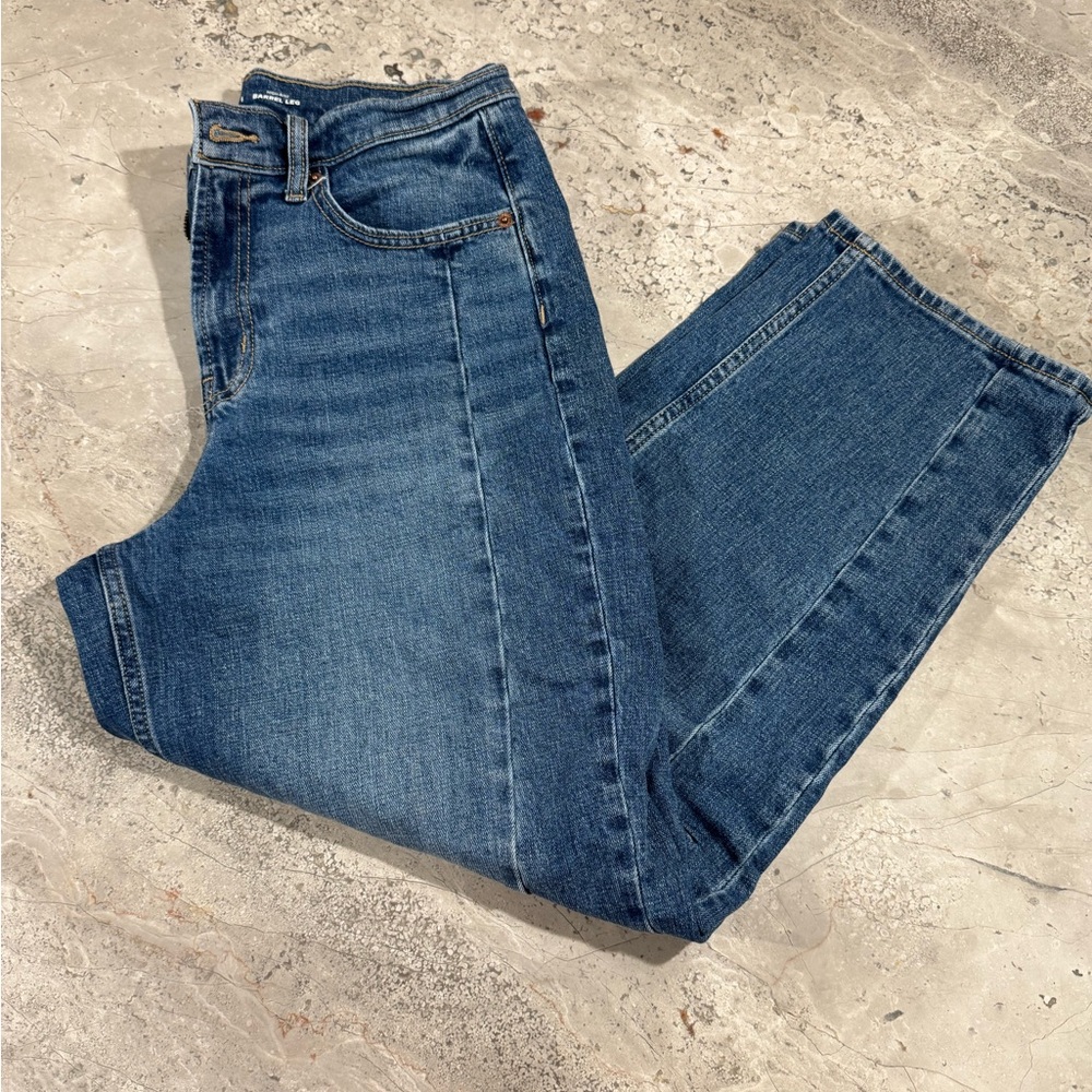 Old Navy Women's Barrel Leg Blue Jeans